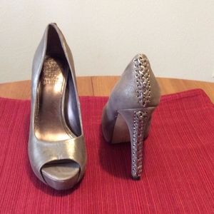 EUC Vince Camuto genuine leather platform heels